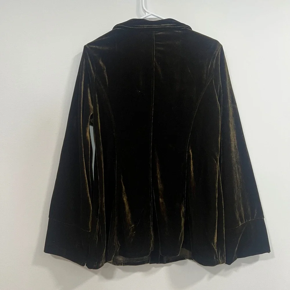 H&M Womens Olive Green Velvet Button Down Shirt Long Sleeve Blouse Size Large - Picture 5 of 11